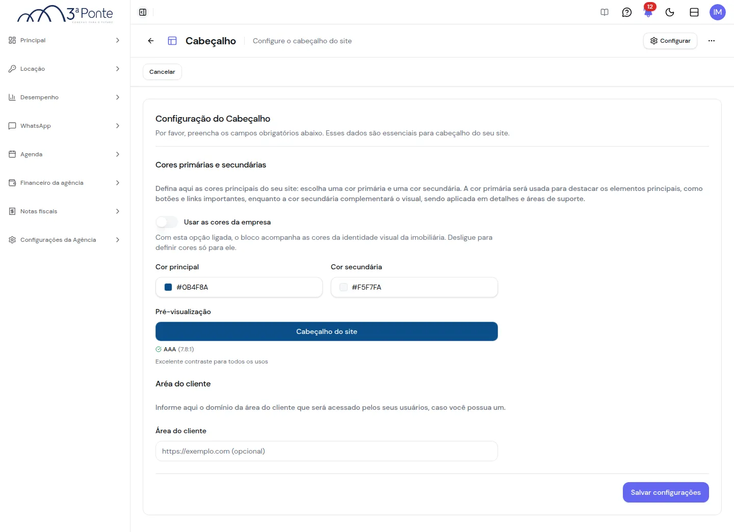 Tela de configuração do cabeçalho com a opção Usar as cores da empresa, as cores principal e secundária, a pré-visualização e a área do cliente